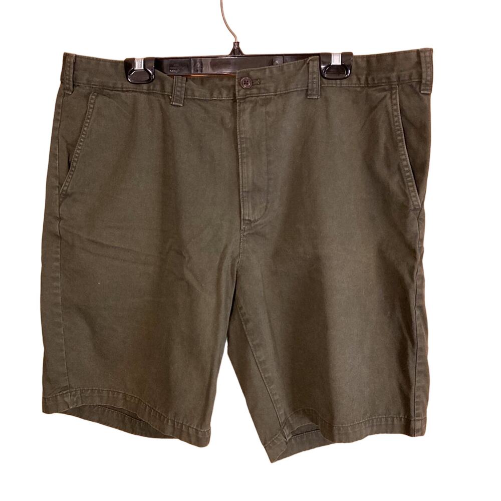 Eddie Bauer Dark Green Flat Front Legend Wash Shorts Men’s 40/10 EUC
